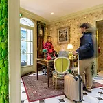 Hotel Romance Malesherbes By Patrick Hayat