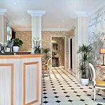 Hotel Romance Malesherbes By Patrick Hayat