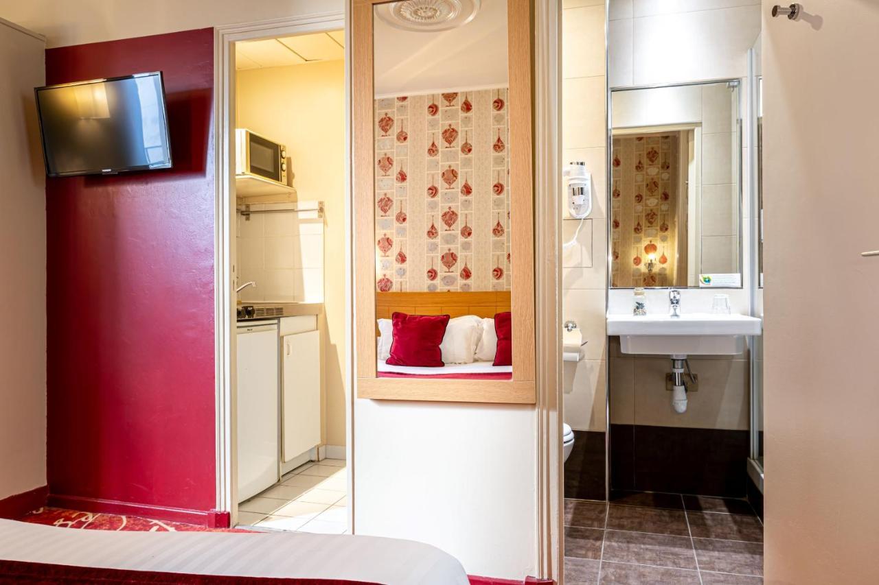 Romance Malesherbes By Patrick Hayat Hotel Parigi