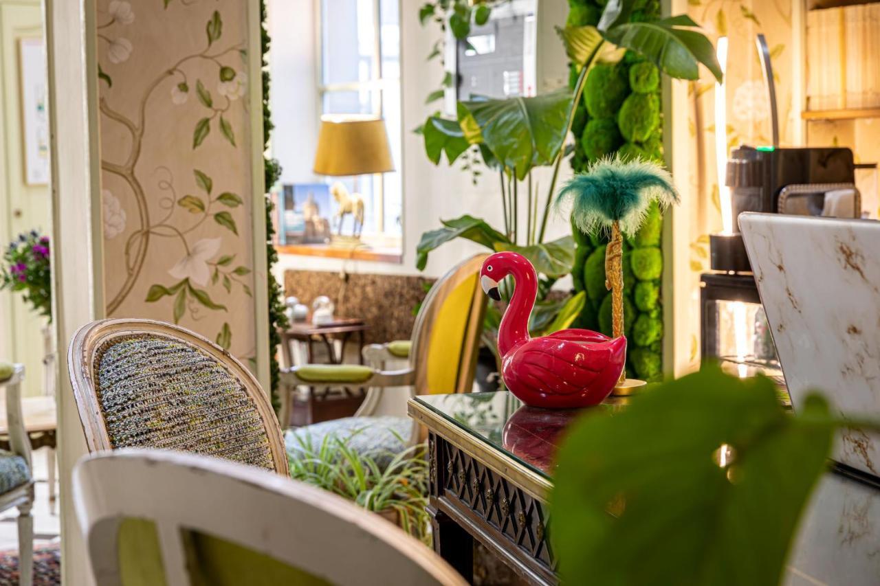 Hotel Romance Malesherbes By Patrick Hayat Parigi