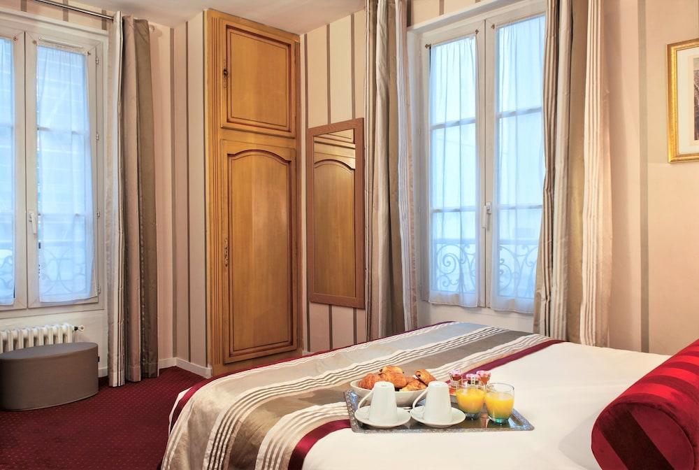 Hotel Romance Malesherbes By Patrick Hayat Parigi