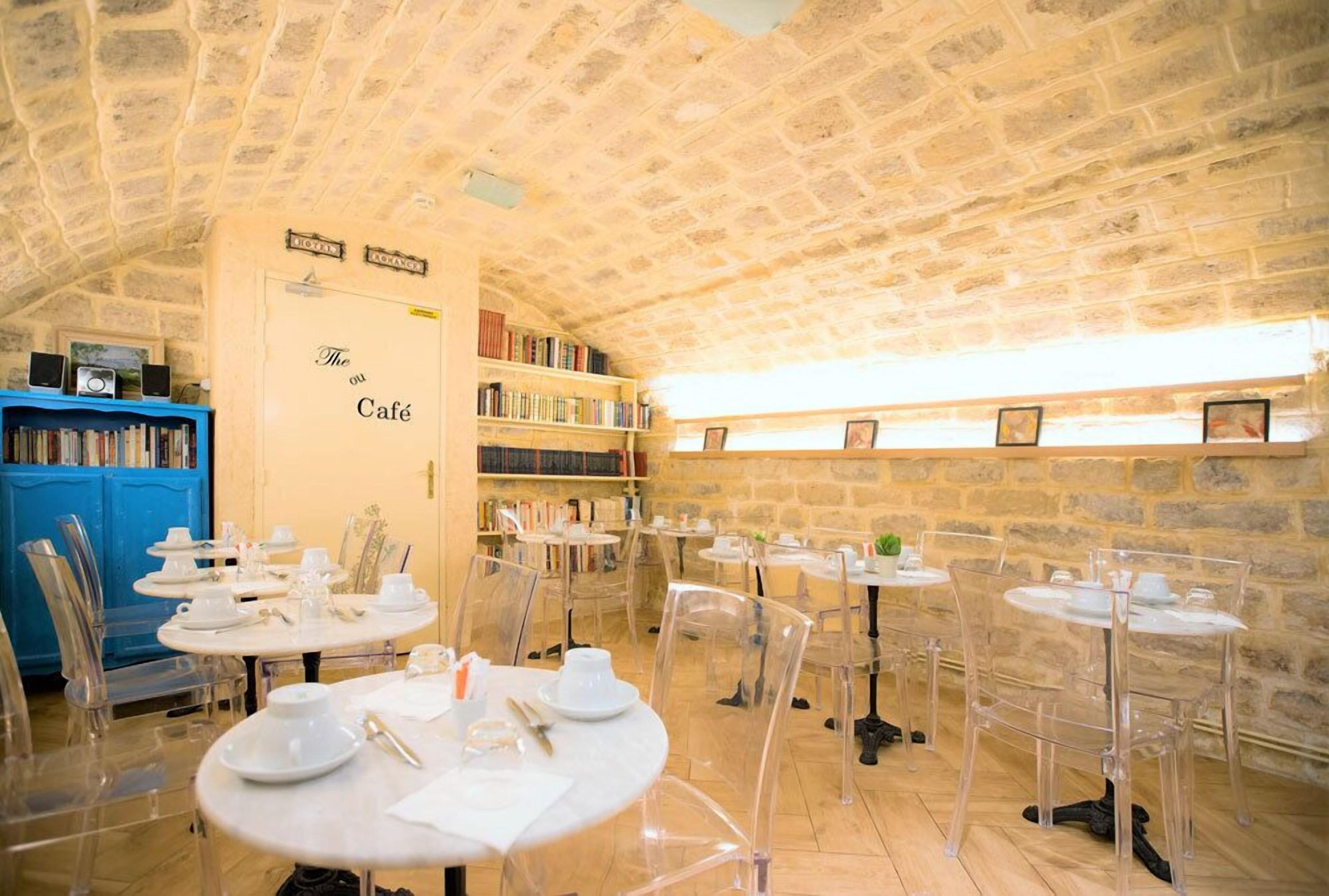 Romance Malesherbes By Patrick Hayat Hotel