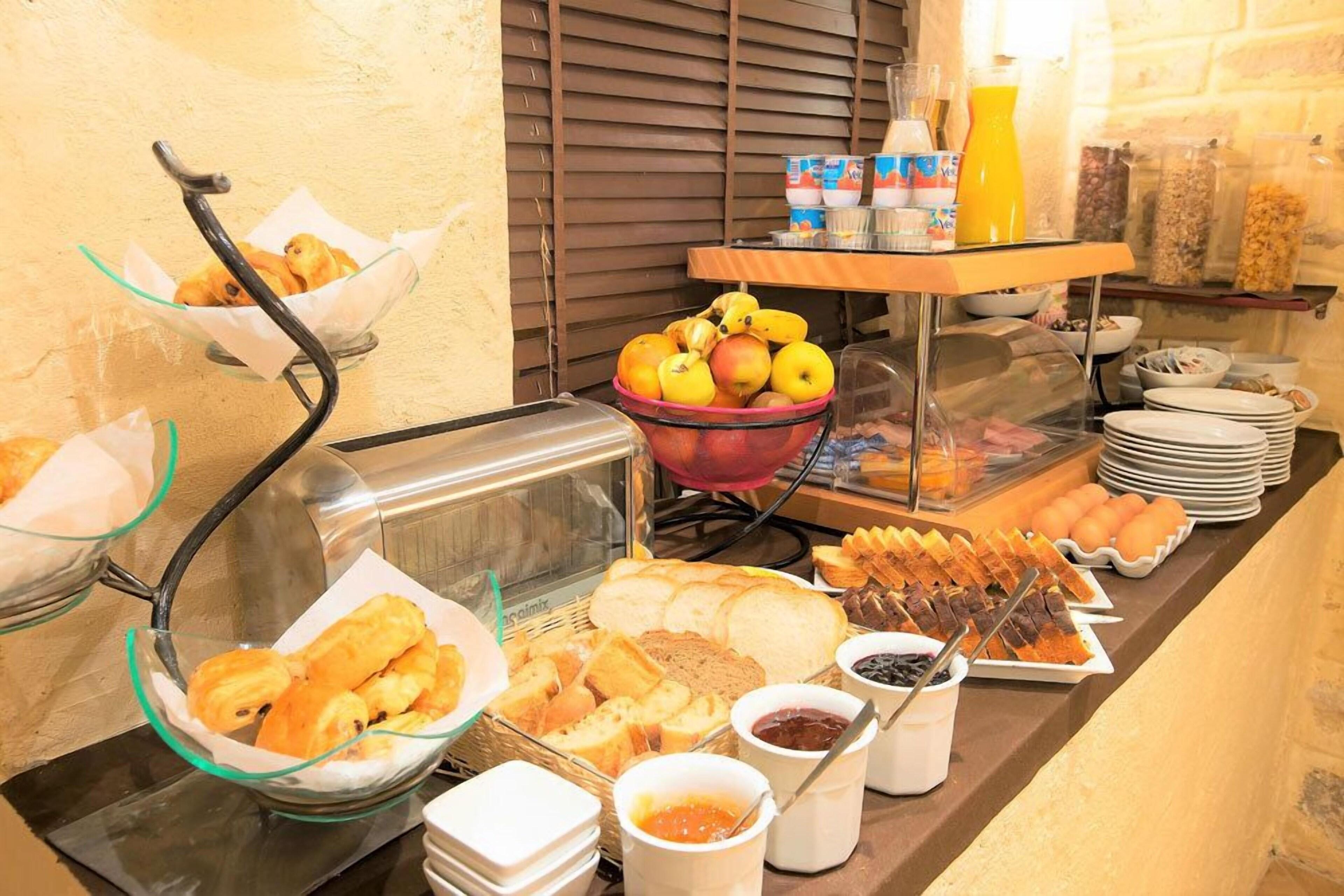 Romance Malesherbes By Patrick Hayat Hotel 3*