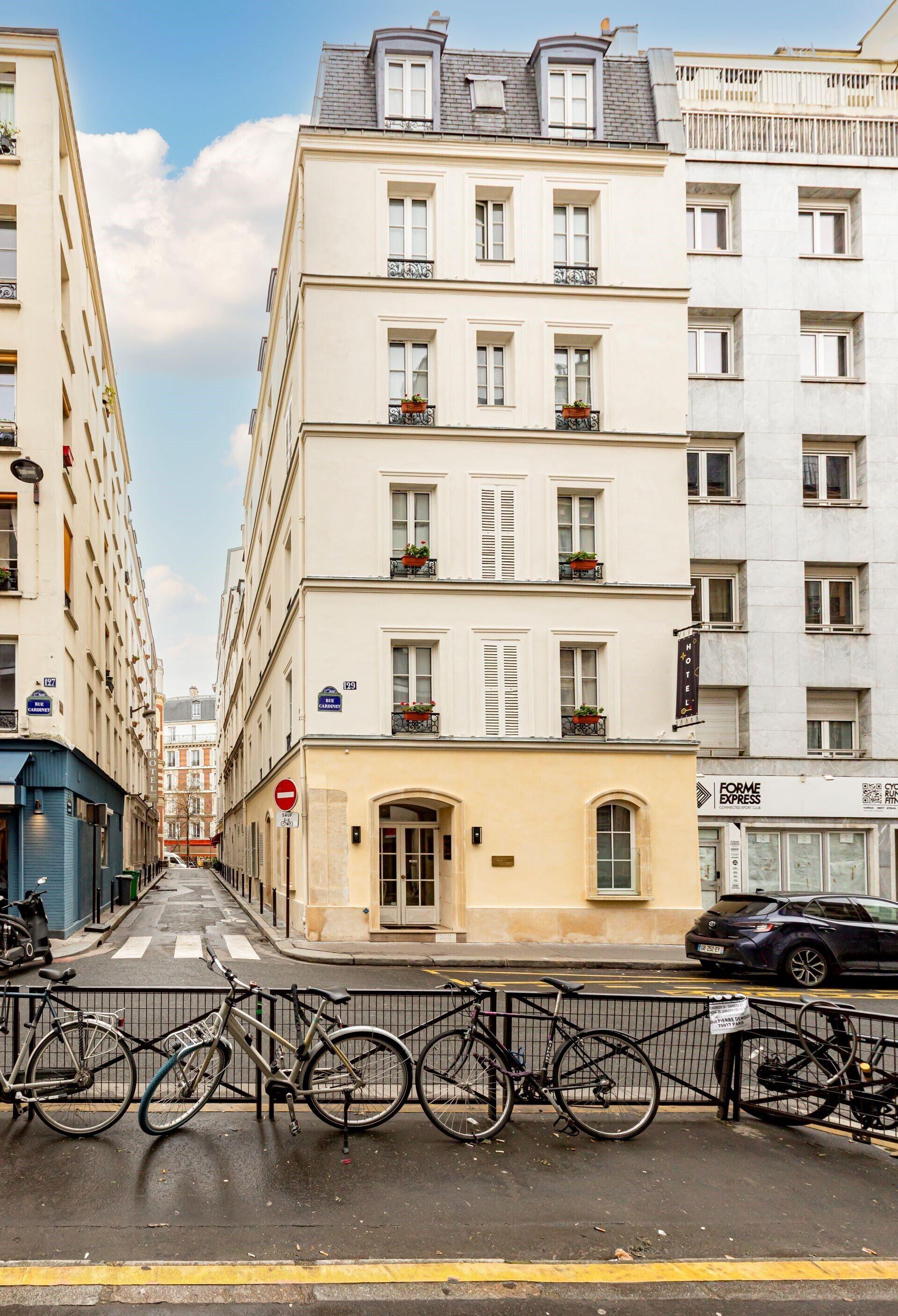 Hotel Romance Malesherbes By Patrick Hayat 3*