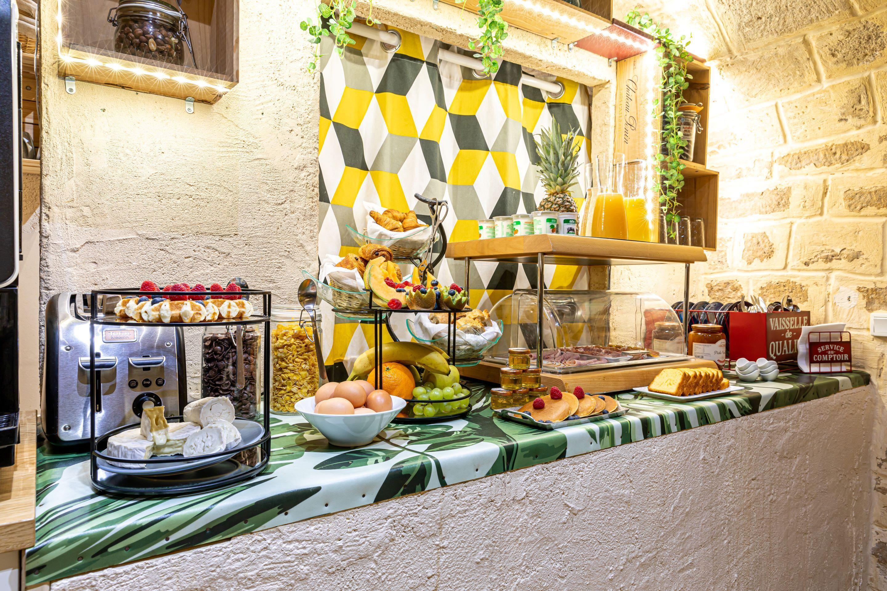 Hotel Romance Malesherbes By Patrick Hayat 3*