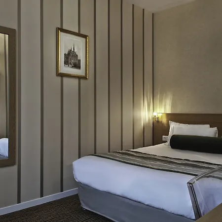 Romance Malesherbes By Patrick Hayat 3* Parigi